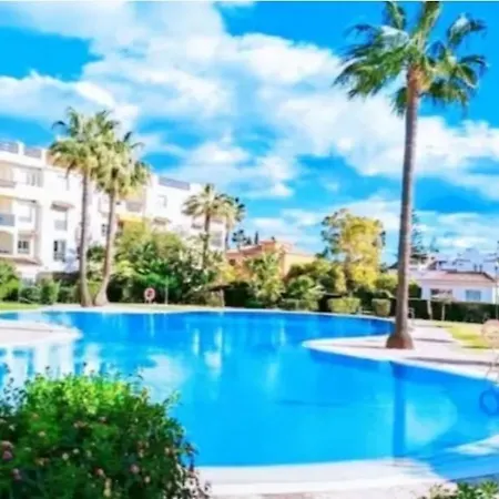 Encantador Junto Paseo Maritimo Y Puerto Banus Marbella